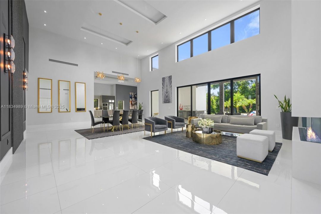 待售: $4,495,000 (6 贝兹, 6 浴室, 6756 平方英尺)