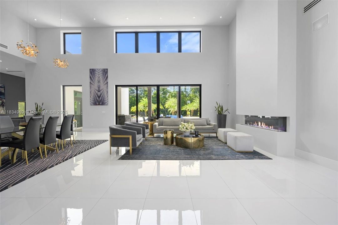 待售: $4,495,000 (6 贝兹, 6 浴室, 6756 平方英尺)