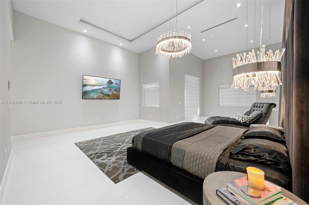 待售: $4,495,000 (6 贝兹, 6 浴室, 6756 平方英尺)