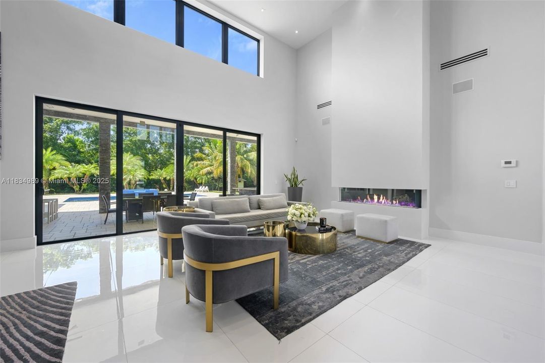 待售: $4,495,000 (6 贝兹, 6 浴室, 6756 平方英尺)