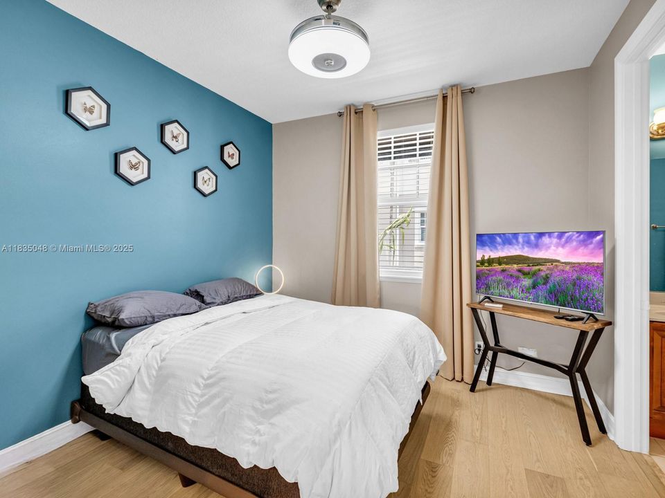 待售: $749,000 (3 贝兹, 3 浴室, 1880 平方英尺)