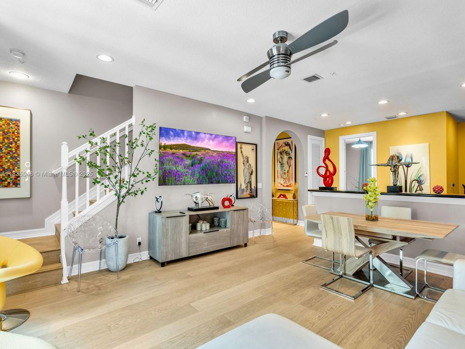 待售: $749,000 (3 贝兹, 3 浴室, 1880 平方英尺)