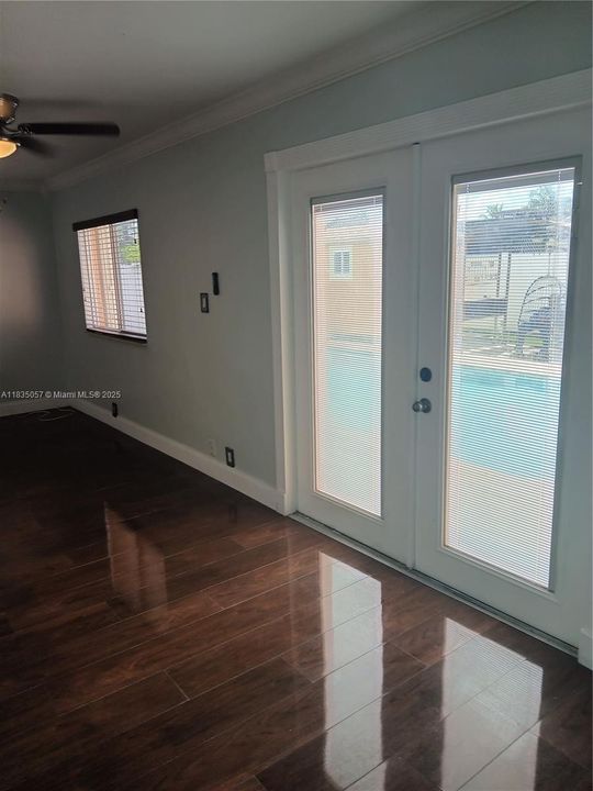 В аренду: $5,000 (6 спален, 3 ванн, 3000 Квадратных фут)