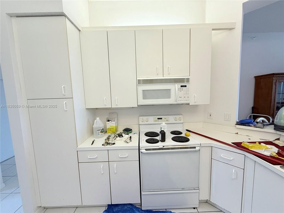 Activo con contrato: $177,000 (2 camas, 2 baños, 1215 Pies cuadrados)