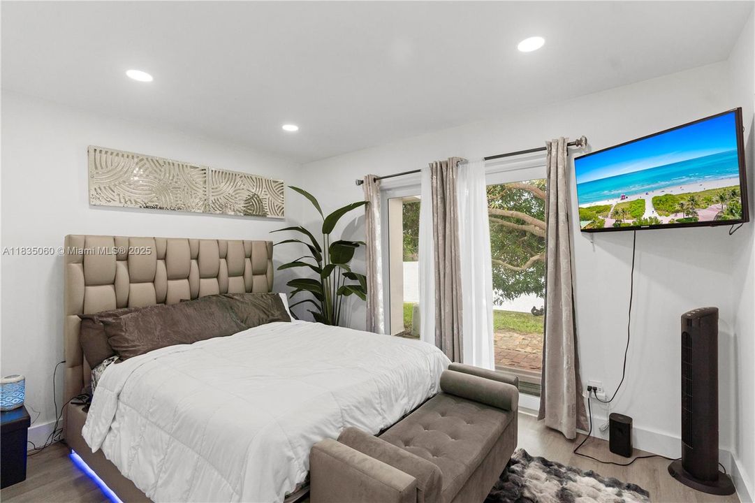 En Venta: $339,900 (2 camas, 1 baños, 875 Pies cuadrados)