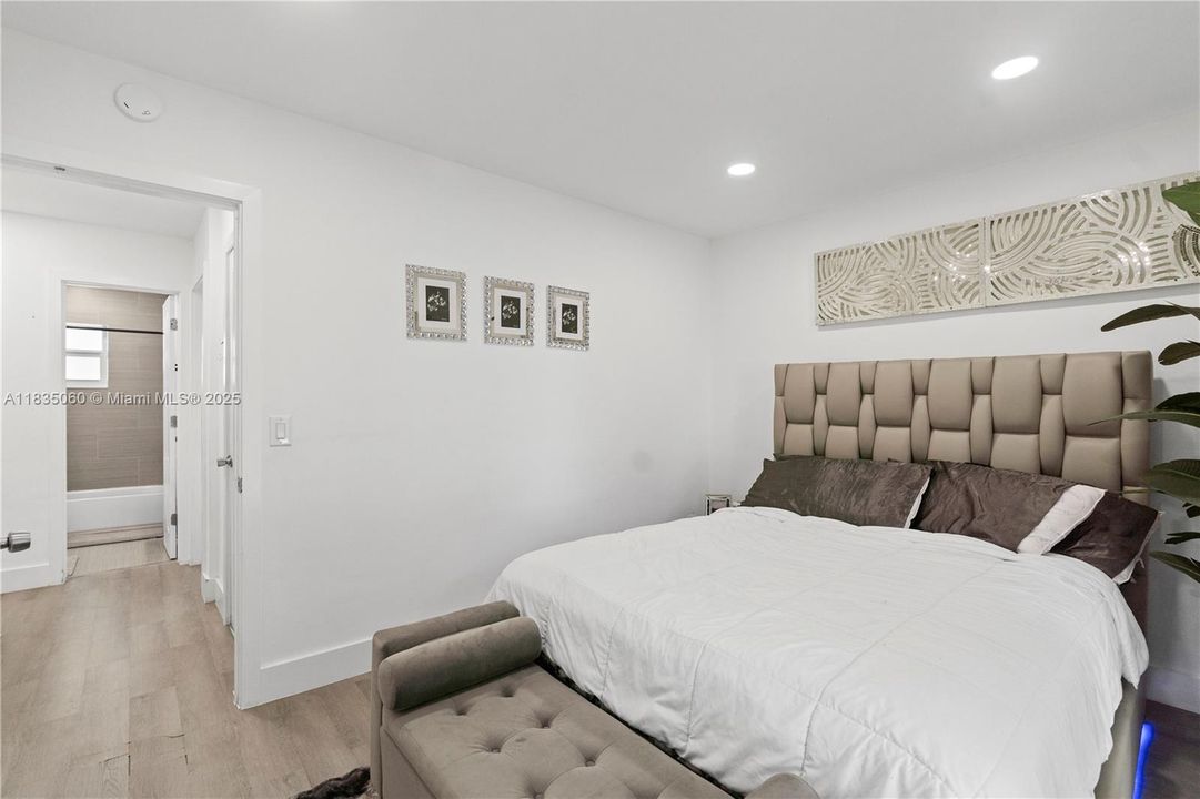 En Venta: $339,900 (2 camas, 1 baños, 875 Pies cuadrados)