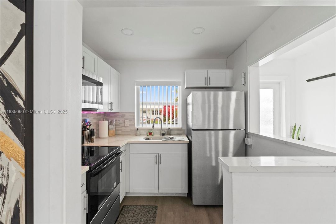 En Venta: $339,900 (2 camas, 1 baños, 875 Pies cuadrados)