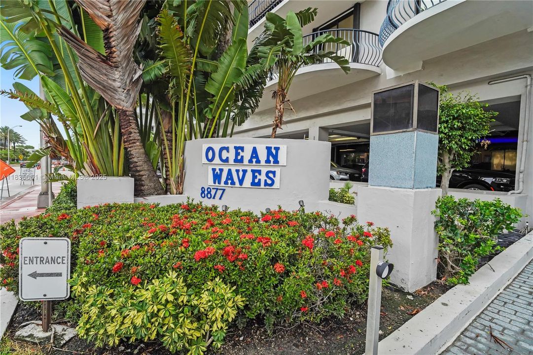 For Sale: $850,000 (1 beds, 2 baths, 1200 Square Feet)