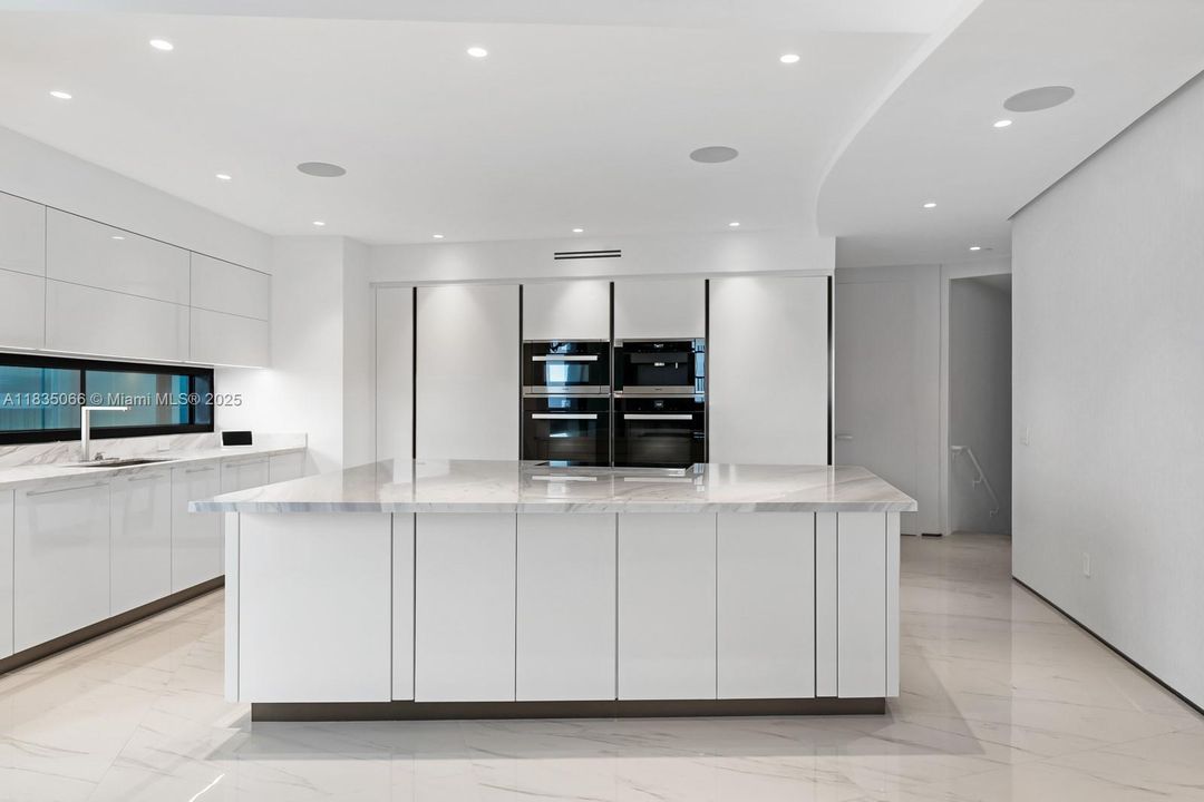 待售: $10,900,000 (4 贝兹, 5 浴室, 4154 平方英尺)