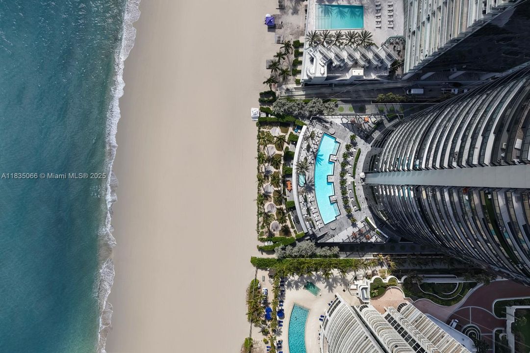 待售: $10,900,000 (4 贝兹, 5 浴室, 4154 平方英尺)