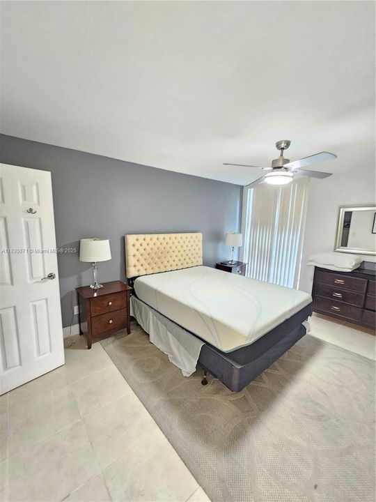 En Venta: $285,000 (1 camas, 1 baños, 725 Pies cuadrados)