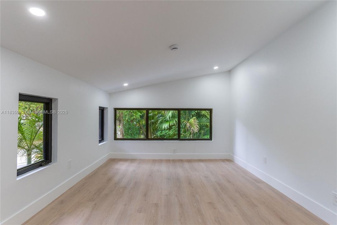 Recently Rented: $19,000 (4 beds, 3 baths, 0 Square Feet)