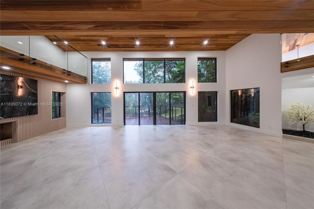 Recently Rented: $19,000 (4 beds, 3 baths, 0 Square Feet)