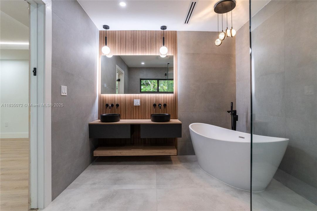 Recently Rented: $19,000 (4 beds, 3 baths, 0 Square Feet)