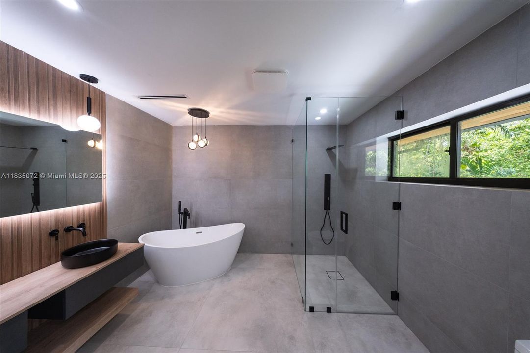 Recently Rented: $19,000 (4 beds, 3 baths, 0 Square Feet)