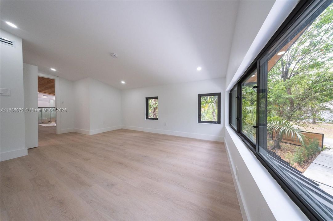 Recently Rented: $19,000 (4 beds, 3 baths, 0 Square Feet)