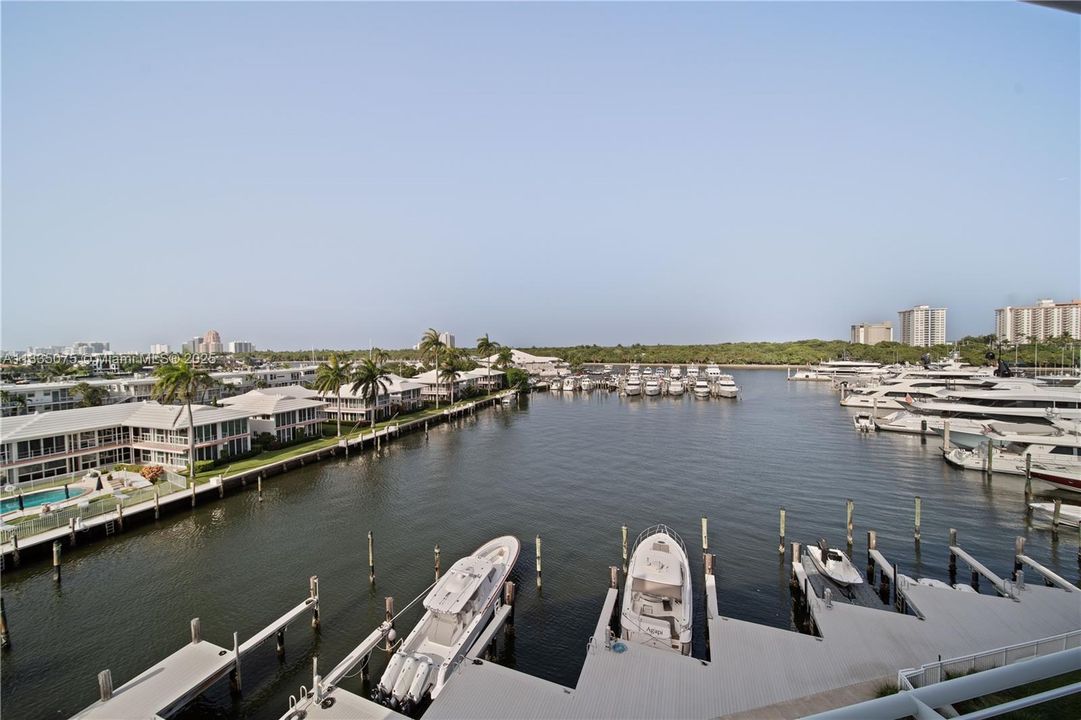 View of main Intercostal and Birch State Park