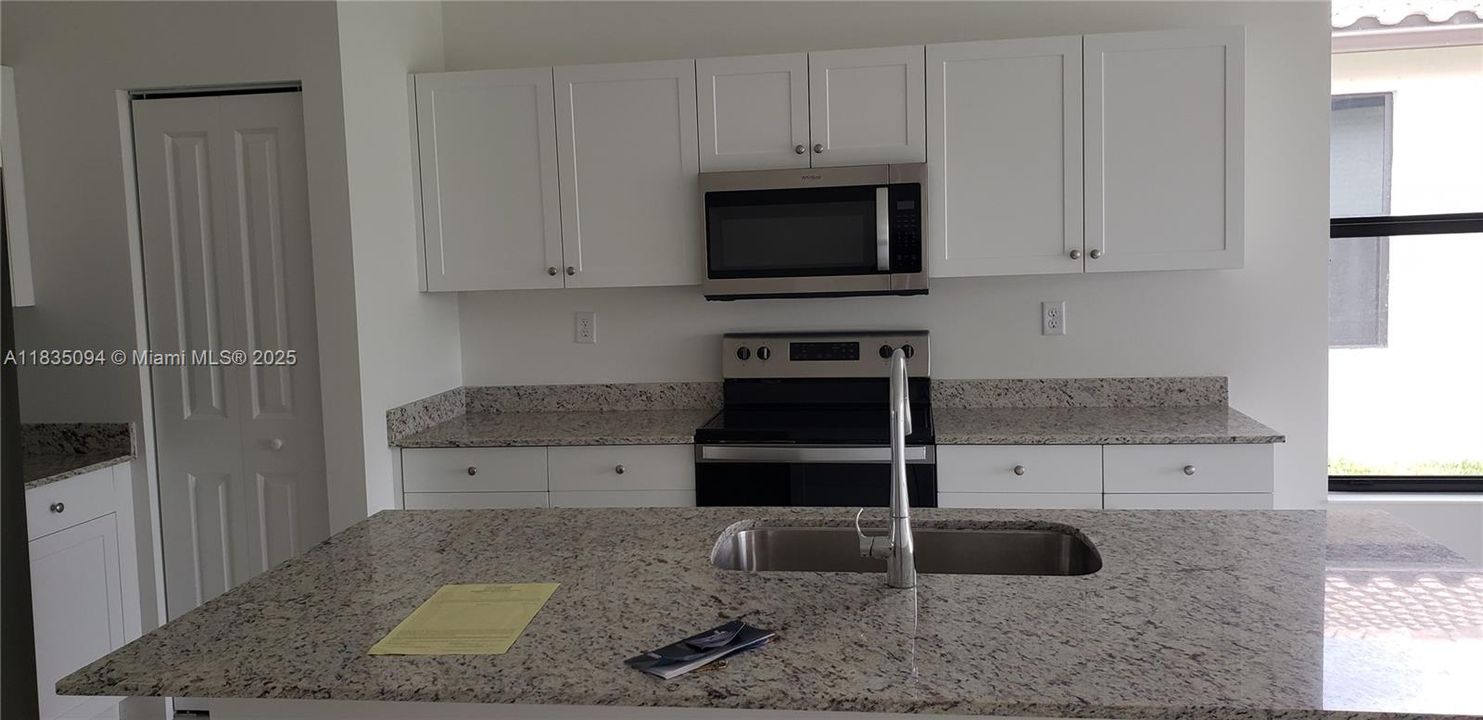 For Rent: $2,500 (3 beds, 2 baths, 0 Square Feet)