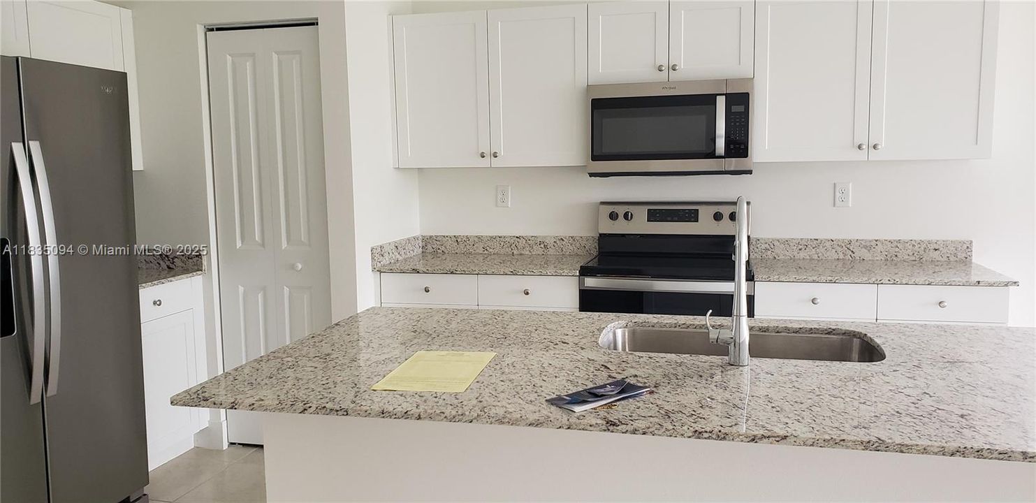 For Rent: $2,500 (3 beds, 2 baths, 0 Square Feet)
