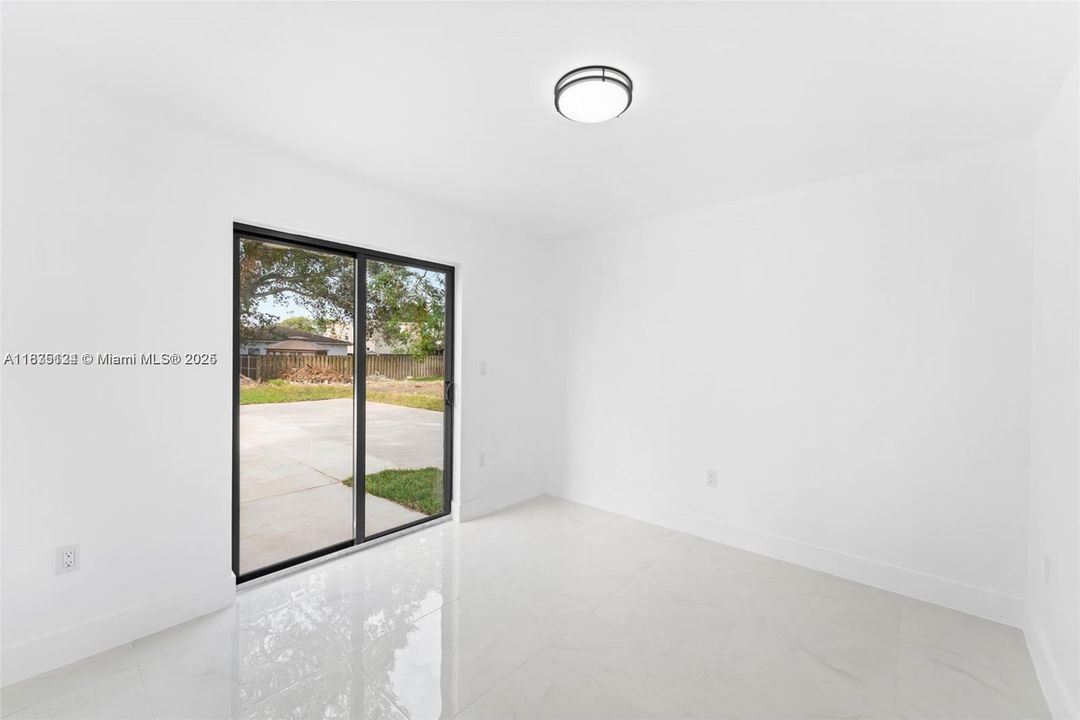 For Rent: $2,990 (3 beds, 2 baths, 2374 Square Feet)