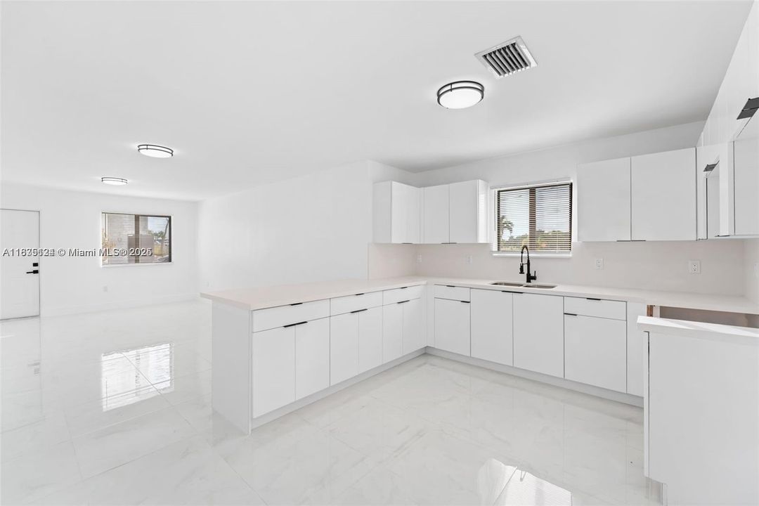 For Rent: $2,990 (3 beds, 2 baths, 2374 Square Feet)