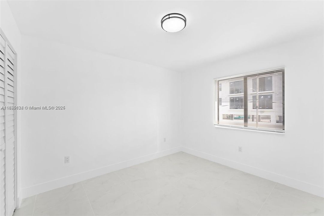 For Rent: $2,990 (3 beds, 2 baths, 2374 Square Feet)