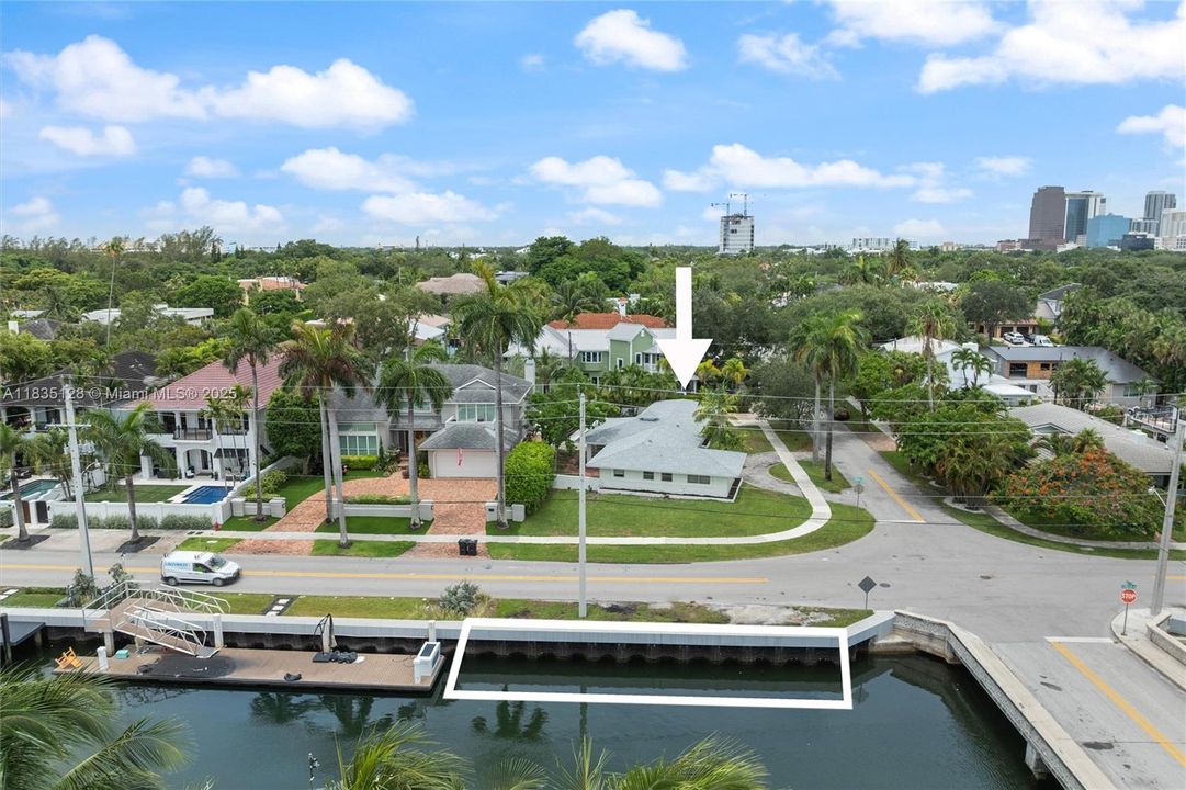 En Venta: $2,500,000 (3 camas, 2 baños, 1958 Pies cuadrados)