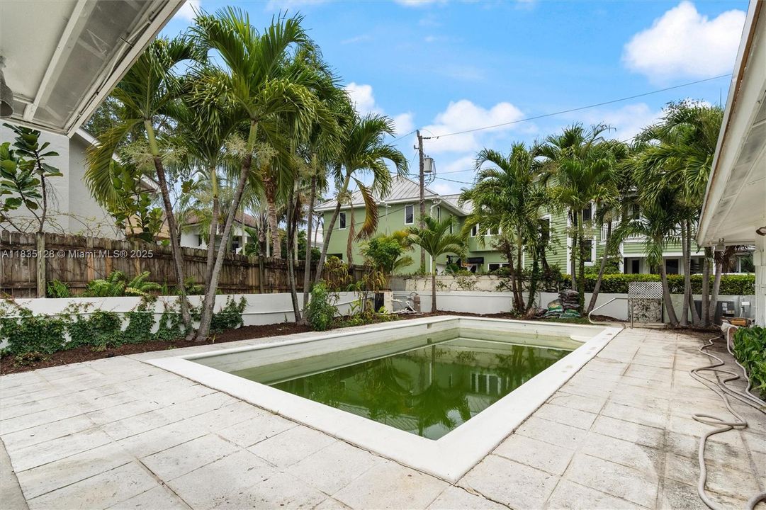En Venta: $2,500,000 (3 camas, 2 baños, 1958 Pies cuadrados)