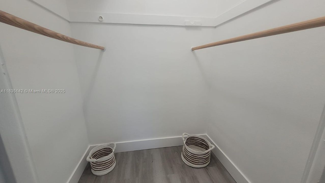 Recientemente alquilado: $2,000 (2 camas, 2 baños, 950 Pies cuadrados)