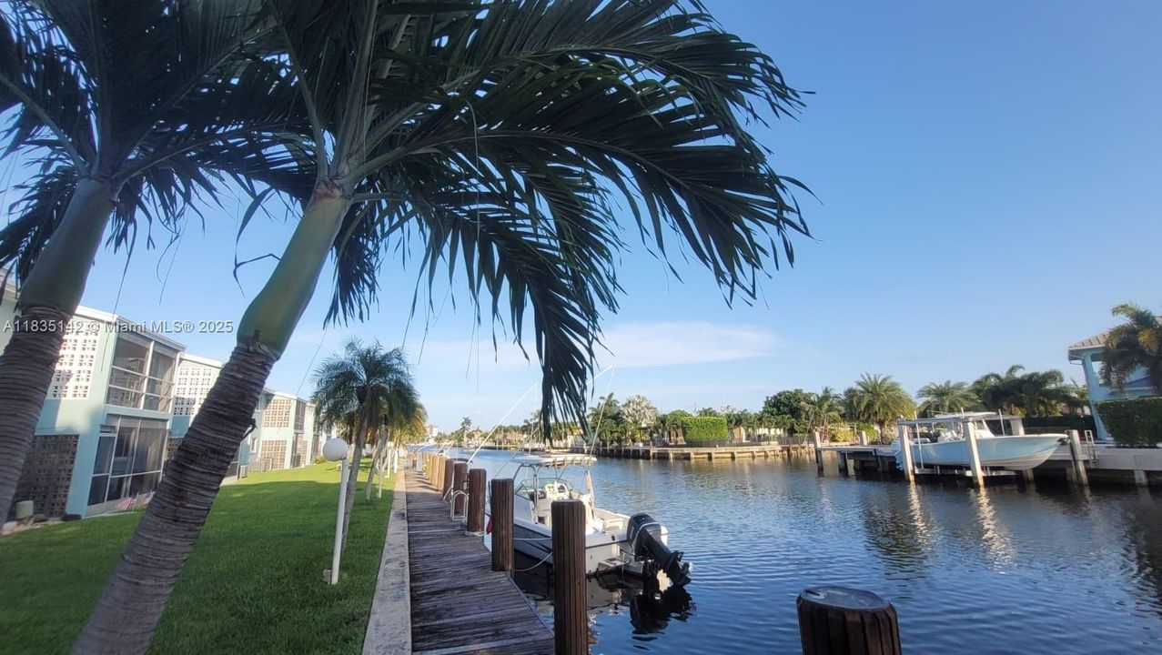 Recientemente alquilado: $2,000 (2 camas, 2 baños, 950 Pies cuadrados)