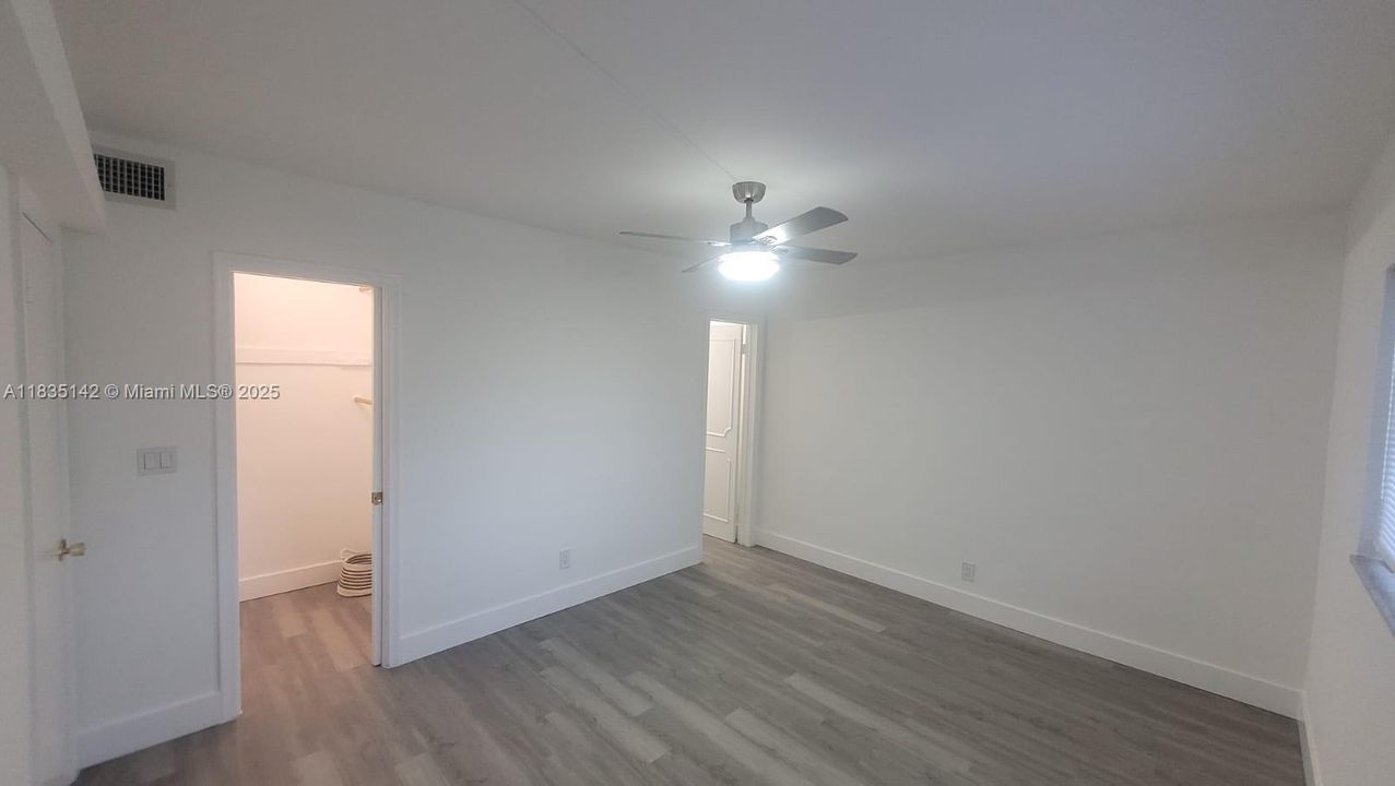 Recientemente alquilado: $2,000 (2 camas, 2 baños, 950 Pies cuadrados)