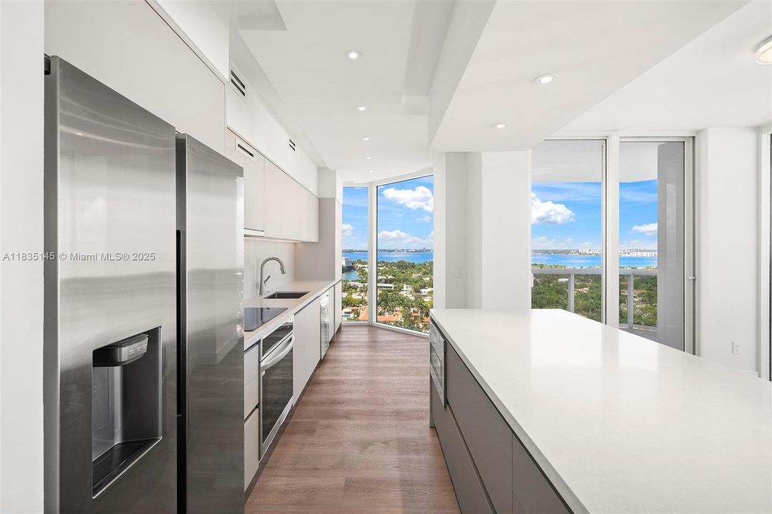 En Venta: $2,265,000 (2 camas, 2 baños, 1380 Pies cuadrados)