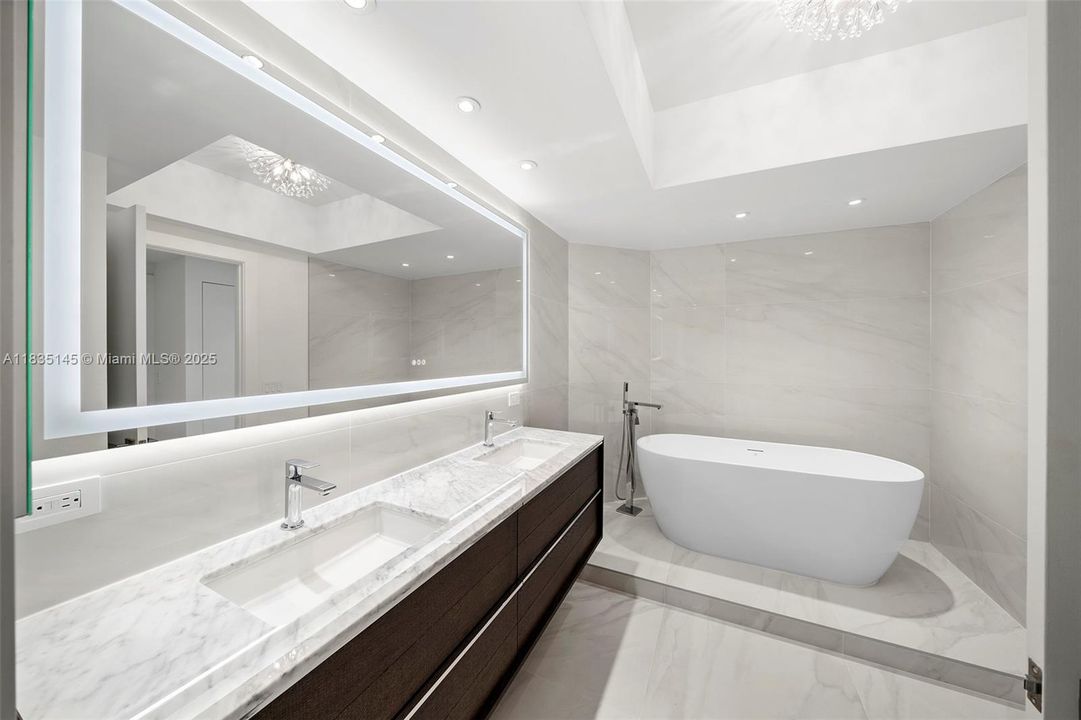 En Venta: $2,265,000 (2 camas, 2 baños, 1380 Pies cuadrados)