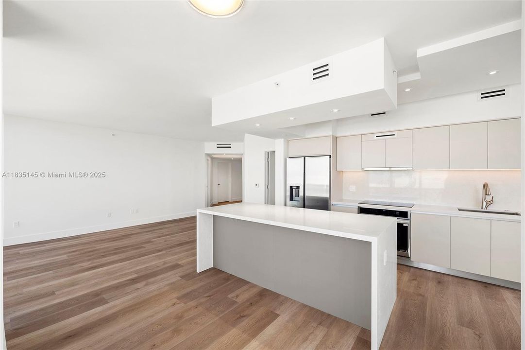 En Venta: $2,265,000 (2 camas, 2 baños, 1380 Pies cuadrados)