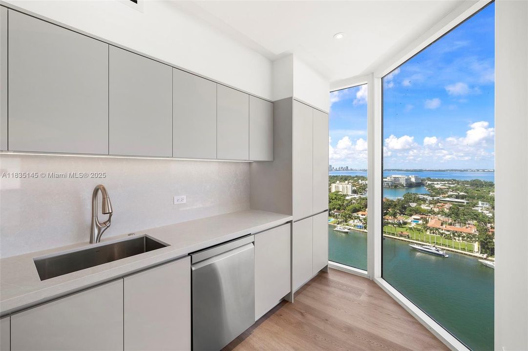 En Venta: $2,265,000 (2 camas, 2 baños, 1380 Pies cuadrados)