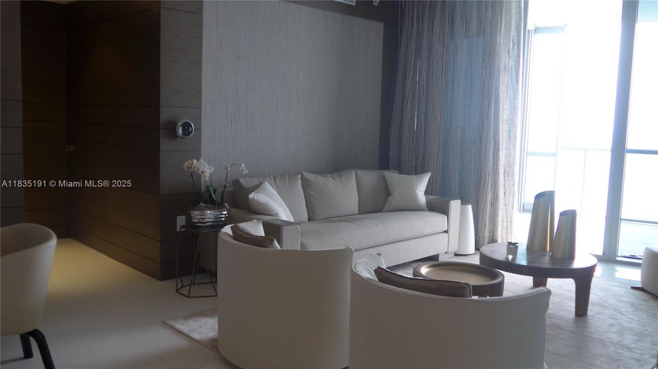 For Sale: $2,790,000 (2 beds, 3 baths, 1487 Square Feet)