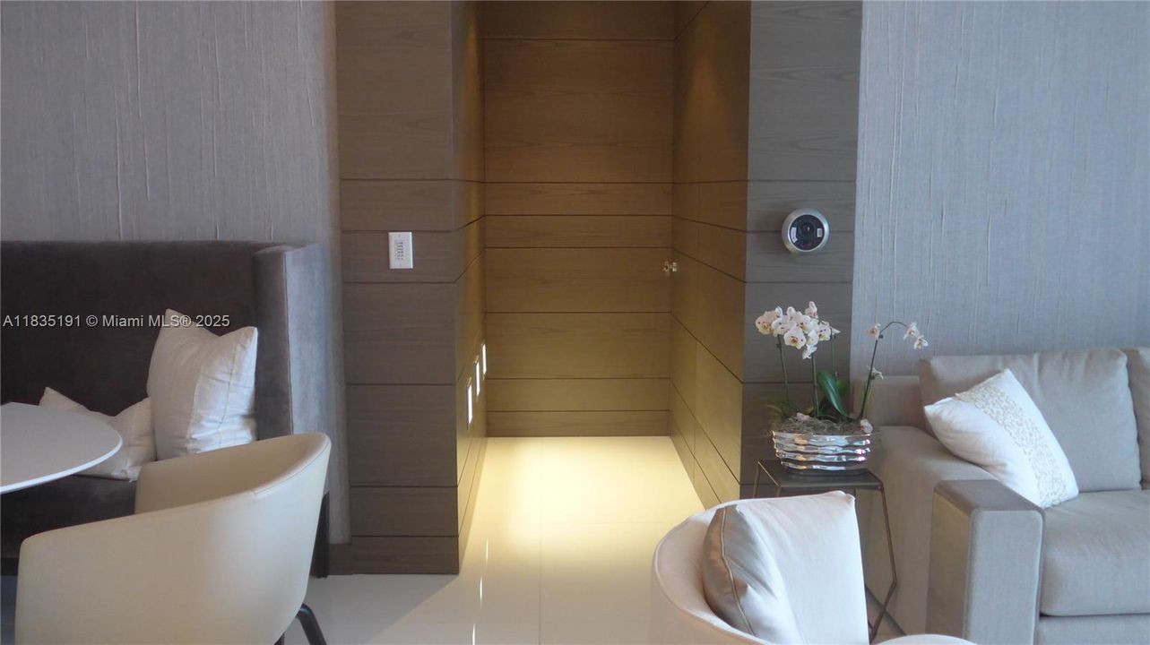 For Sale: $2,790,000 (2 beds, 3 baths, 1487 Square Feet)