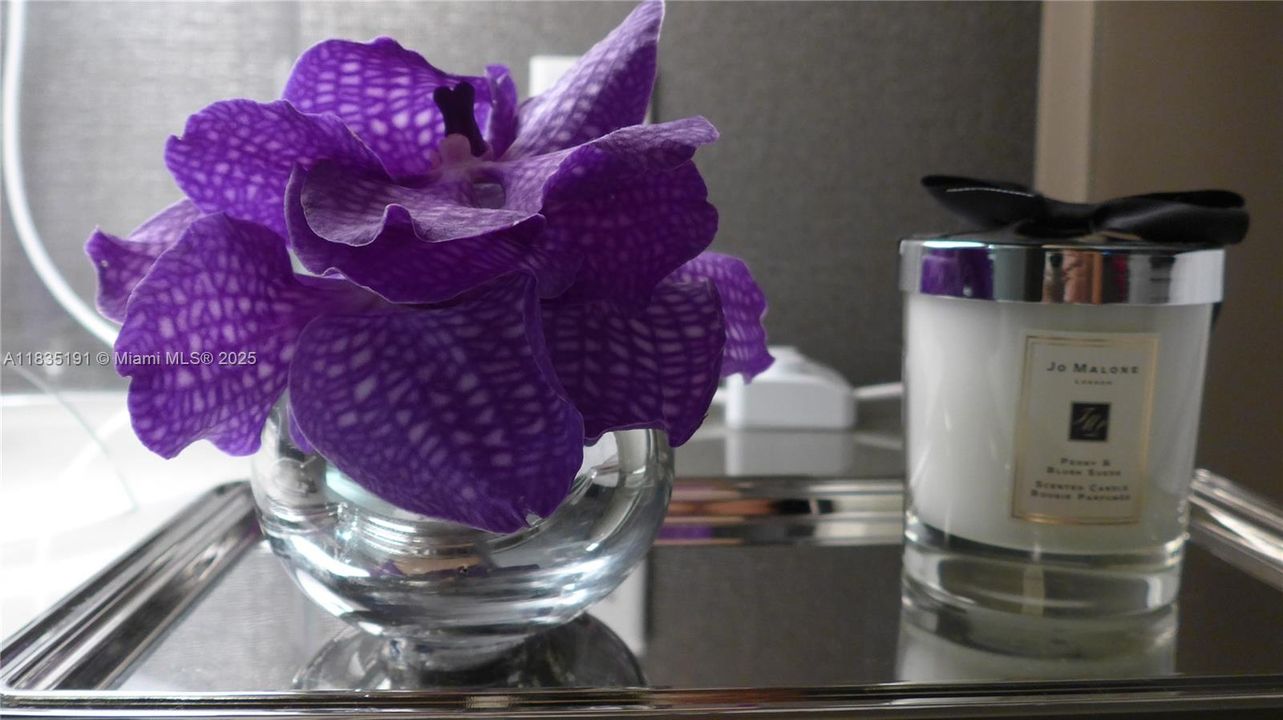 For Sale: $2,790,000 (2 beds, 3 baths, 1487 Square Feet)