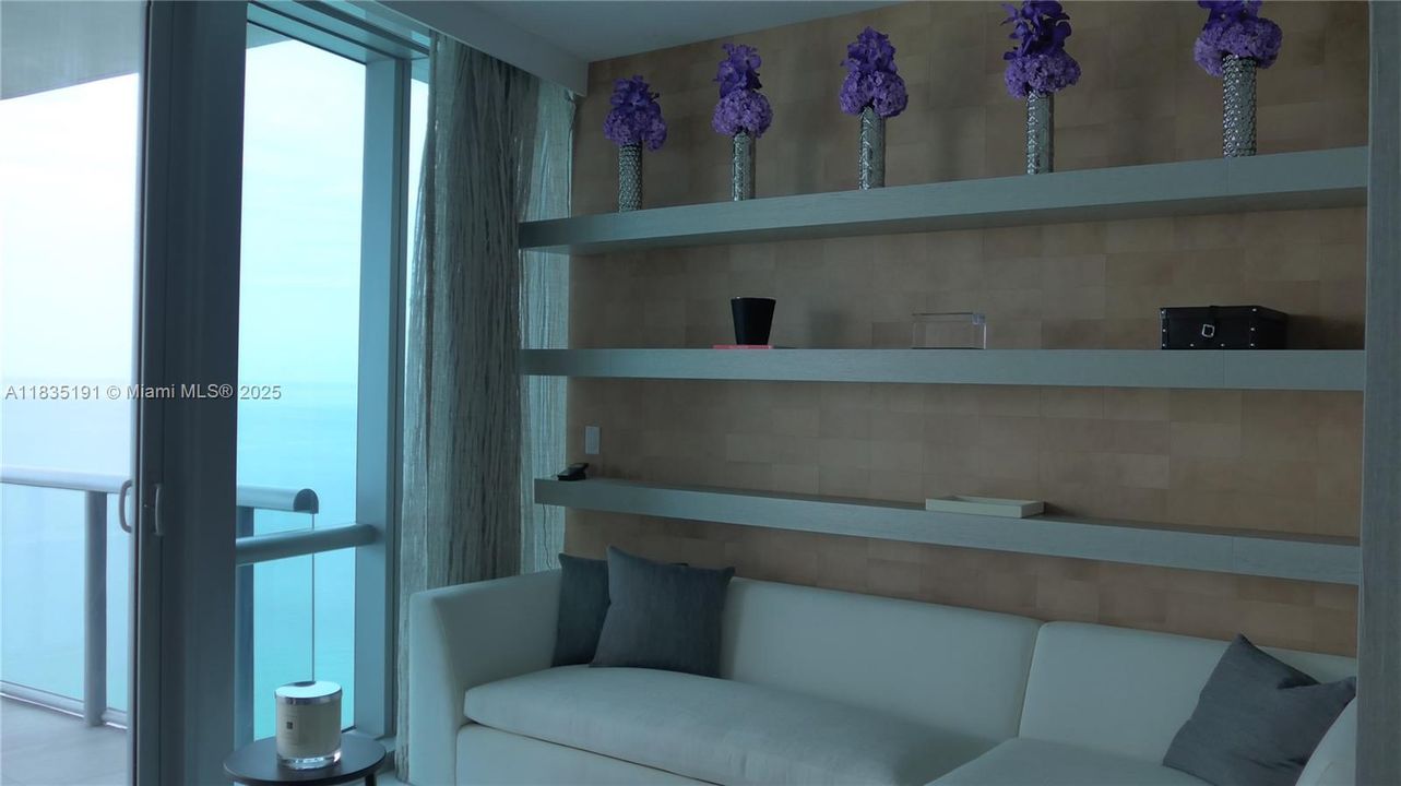 For Sale: $2,790,000 (2 beds, 3 baths, 1487 Square Feet)