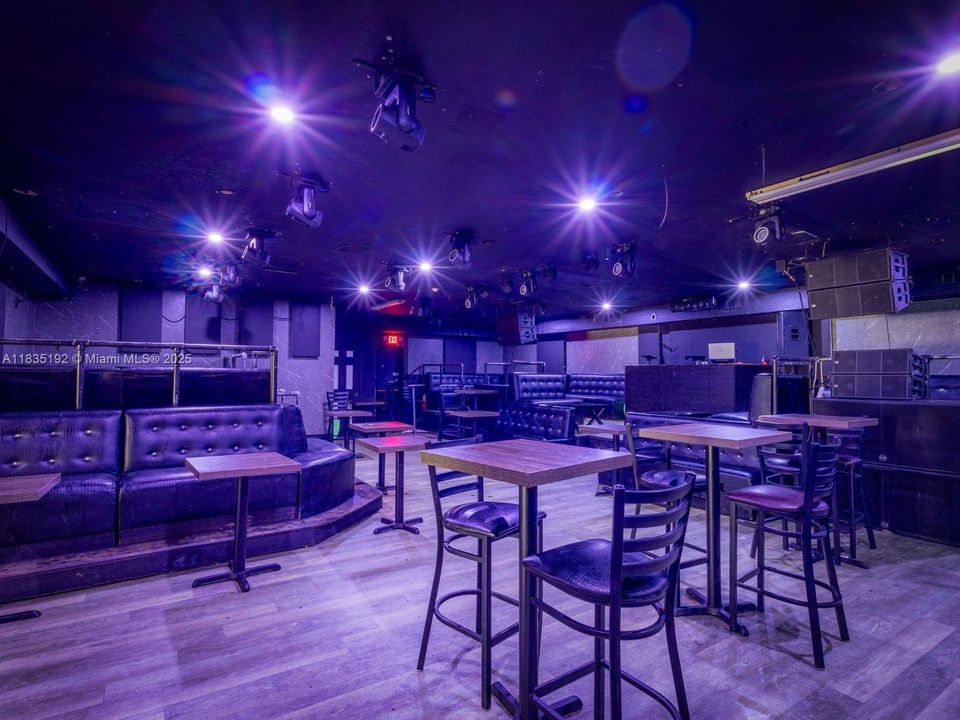 Nightclub/Restaurant