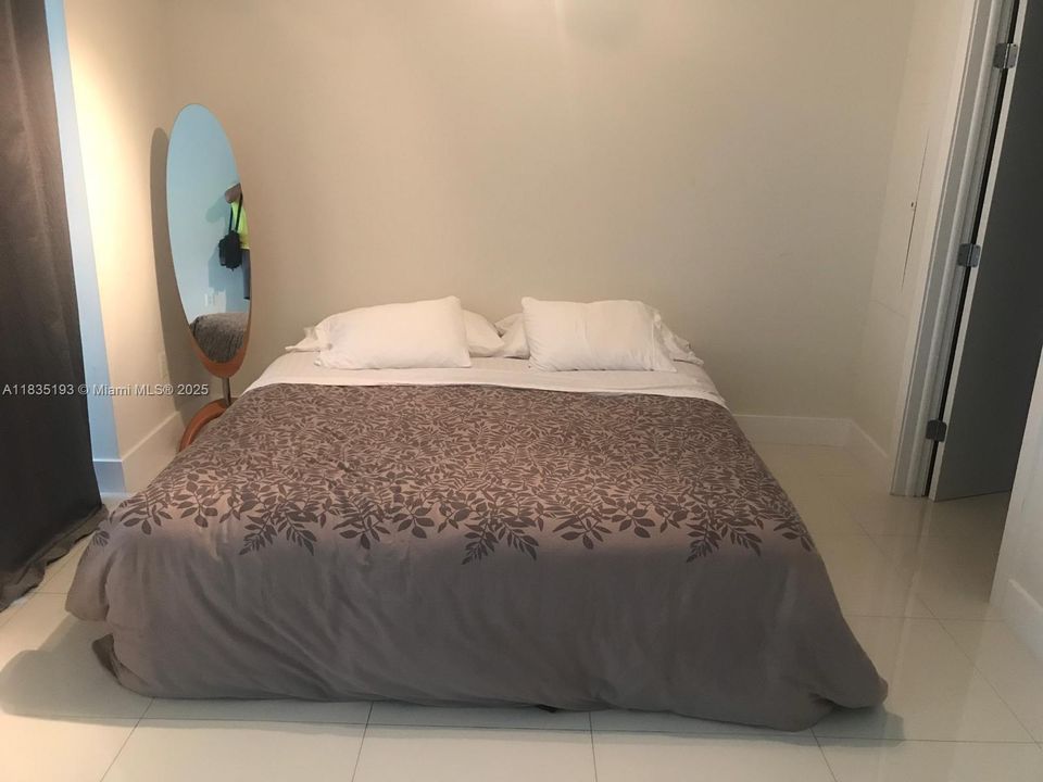 For Sale: $359,000 (0 beds, 1 baths, 779 Square Feet)