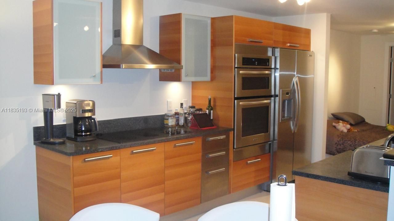 For Sale: $359,000 (0 beds, 1 baths, 779 Square Feet)