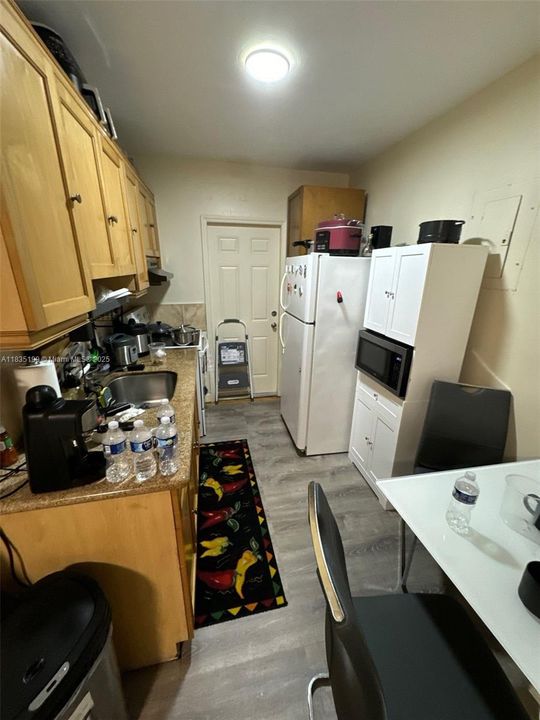 Под контрактом: $1,399,950 (0 спален, 0 ванн, 2700 Квадратных фут)