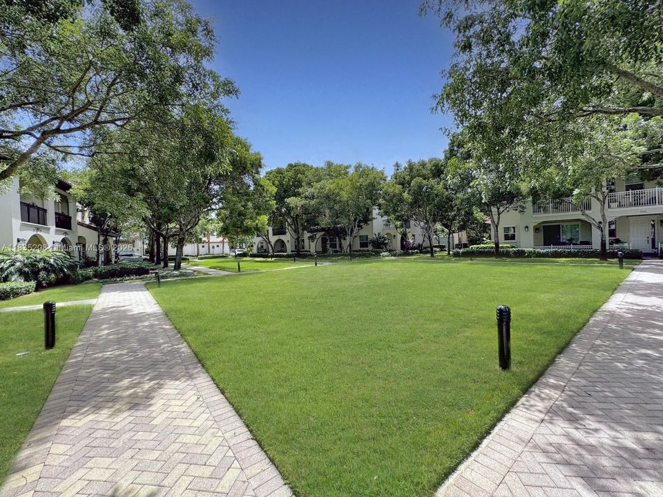 На продажу: $535,000 (3 спален, 2 ванн, 1334 Квадратных фут)