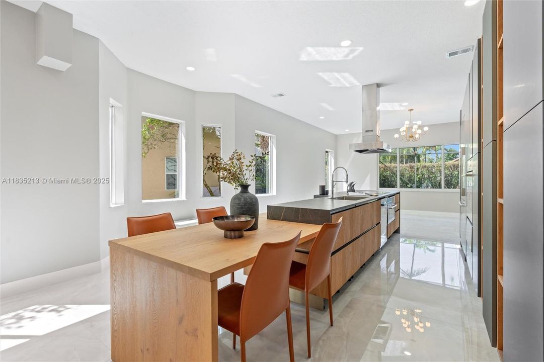 Active With Contract: $1,480,000 (5 beds, 4 baths, 3385 Square Feet)