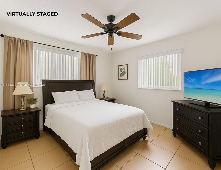 Active With Contract: $199,900 (3 beds, 2 baths, 1365 Square Feet)