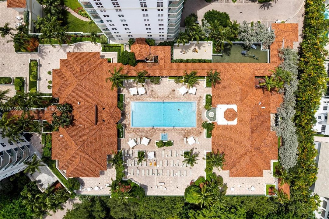 待售: $675,000 (2 贝兹, 2 浴室, 1312 平方英尺)