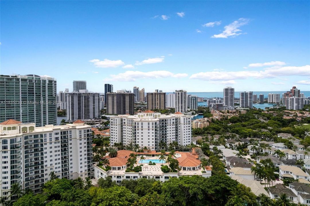 待售: $675,000 (2 贝兹, 2 浴室, 1312 平方英尺)