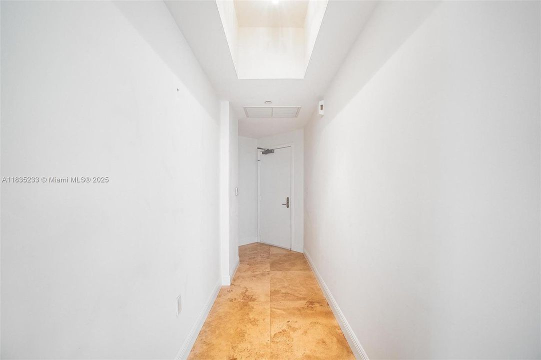 待售: $675,000 (2 贝兹, 2 浴室, 1312 平方英尺)