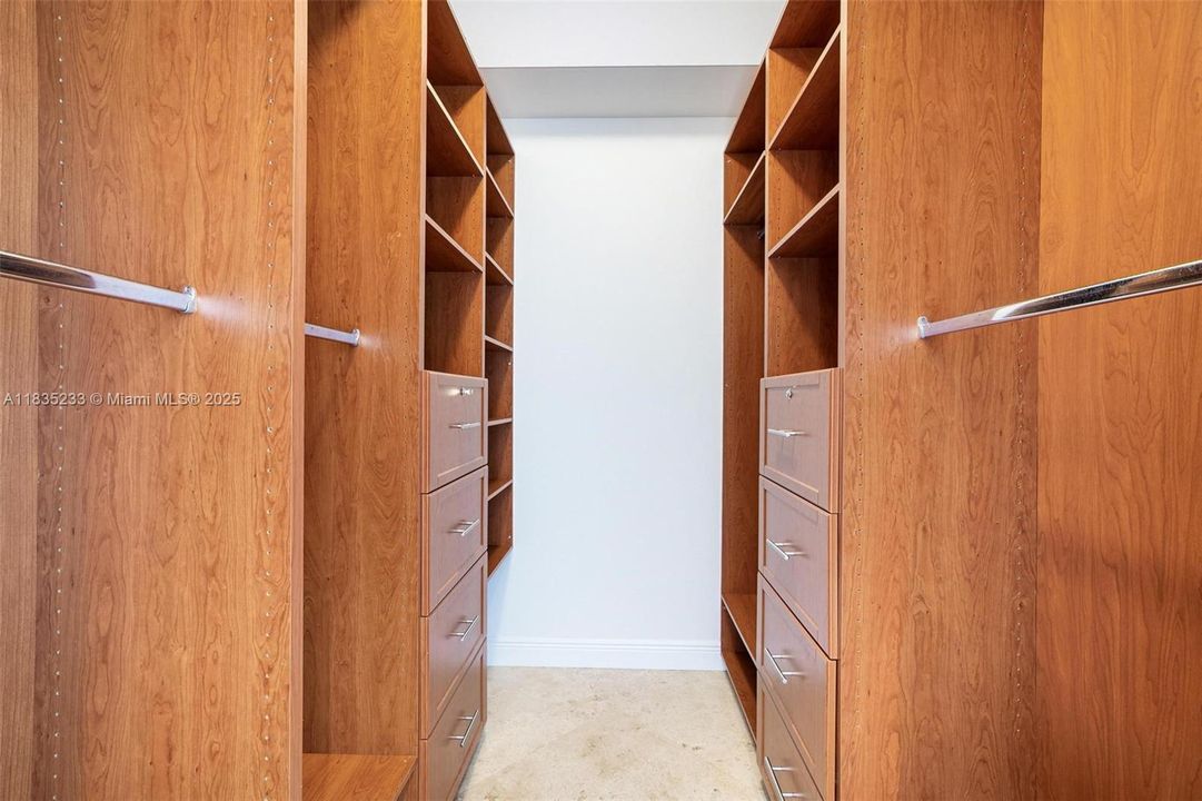 待售: $675,000 (2 贝兹, 2 浴室, 1312 平方英尺)